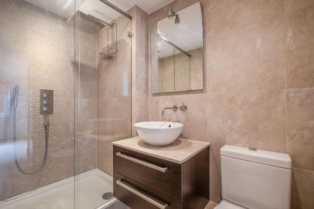 3 bedroom apartment to rent - Photo 5