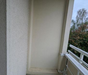 Helle 3-Zimmer-Wohnung mit Balkon und moderner Einbauküche - Photo 1