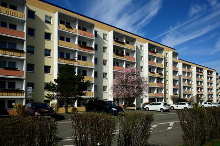 3-Raum-Wohnung mit Balkon im ersten Obergeschoss zu vermieten - Photo 5