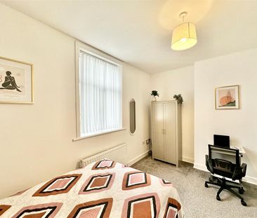 1 bed house share to rent in Berry Street, Burnley, BB11 - Photo 1