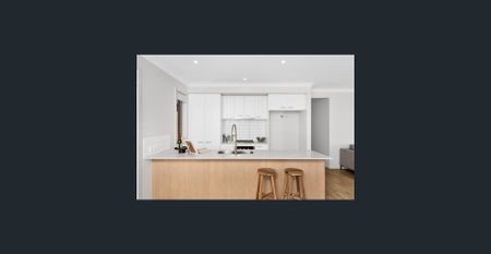 Stylish Family Living, Modern Comfort and Space - Photo 4