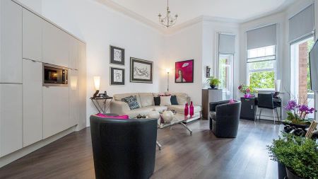 Cromwell Road, SW5 - Photo 2