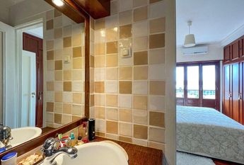 2 Bedroom Apartment with balcony, Belém, Lisboa