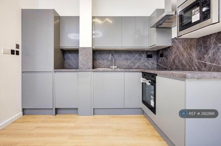 2 bedroom flat to rent - Photo 5