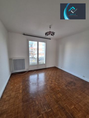 Appartement T4 en centre ville avec balcon - Photo 2
