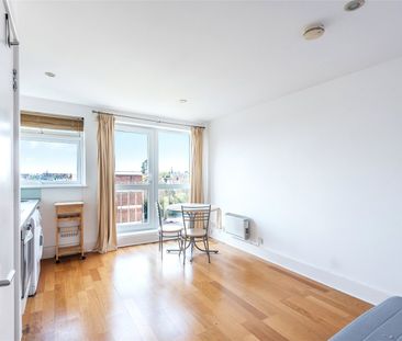 Studio Flat, Streatham, SW16 - Photo 1