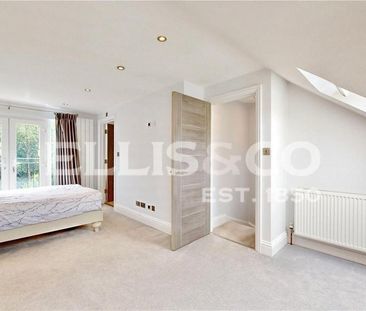 4 bedroom semi-detached house to rent - Photo 3