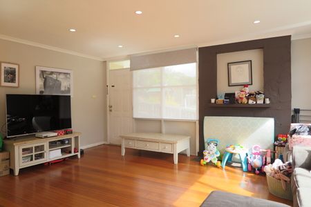 389 Cambridge Road Mornington TAS 7018 Australia - Photo 5