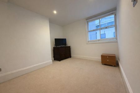 2 Bed Flat, Canute Castle, SO14 - Photo 3