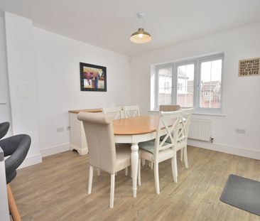 3 Bedroom Detached House To Rent - Photo 3