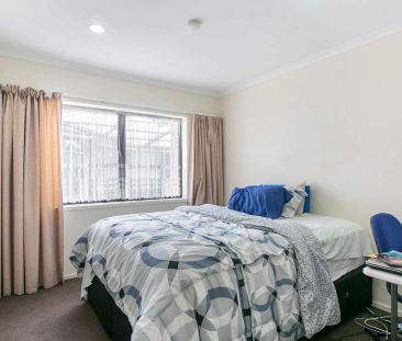 Excellent Location - Photo 6