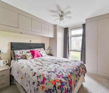 4 bedroom terraced house to rent - Photo 6