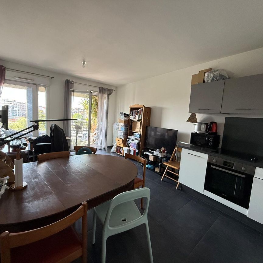 Location Appartement 3 pièces 59m² VILLEURBANNE 69100 - Photo 1