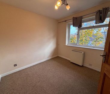 2 bedroom maisonette to rent - Photo 3