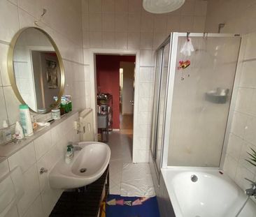 Schöne helle und große 2-Raum Wohnung auf dem Kaßberg - Photo 1