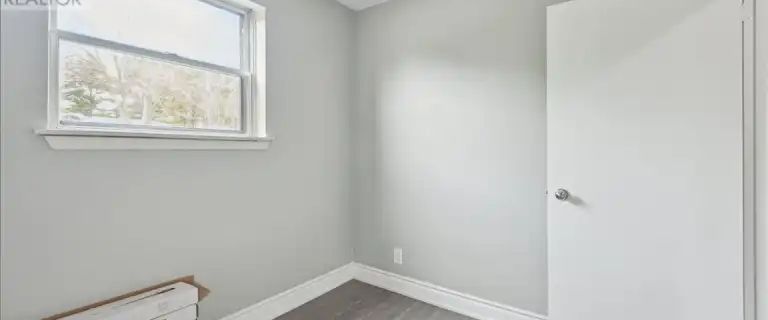 1 - 203 NELSON STREET | 1 - 203 NELSON STREET, Oakville - Photo 1
