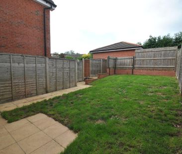 3 bedroom semi-detached house to rent - Photo 5