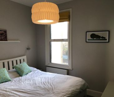 1 Bed Flat, Strathblaine Rd, SW11 - Photo 6