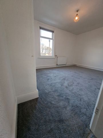 3 Bed Terraced House, Woodhouse Road, S12 - Photo 3