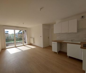 Location Appartement 2 pièces 42m² LE PETIT QUEVILLY 76140 - Photo 1