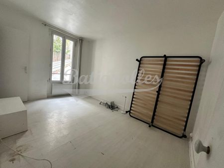 Location Appartement 1 pièce 18m² PARIS 18ème - Photo 2