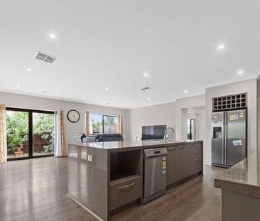 Experience an Abundance of Space & Modern Living - Photo 6