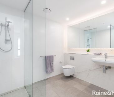 Modern Timber Floored Spacious Two Bedroom Apartment with Designer Finishes - Photo 5