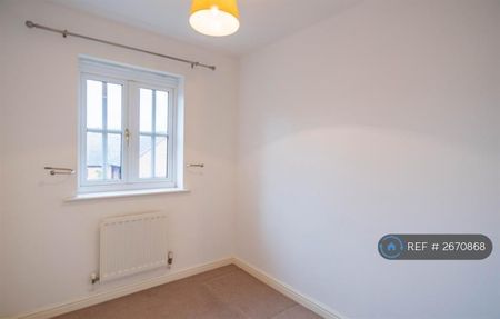3 bedroom terraced house to rent - Photo 3