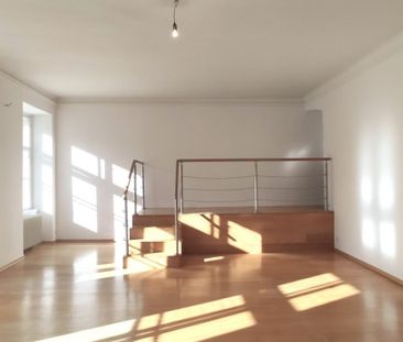 NÄHE STADTPARK: UNBEFRISTET ALTBAUWOHNUNG IN DER REISNERSTRASSSE - Photo 2