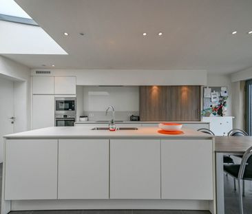 Recent gerenoveerde gezinswoning te Sint-Eloois-Winkel - Foto 1