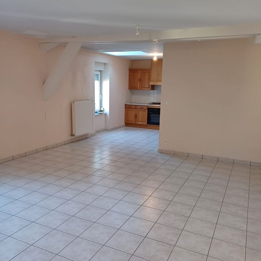 Location Appartement 3 pièces 74m² - Photo 1