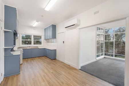 9 Hurlstone Crescent, Moonah, TAS 7009 - Photo 4