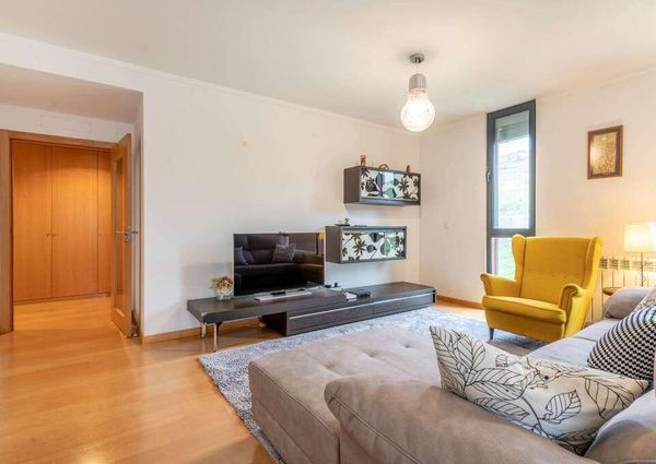 2 Bedroom Apartment with a view, Alto de Algés, Oeiras