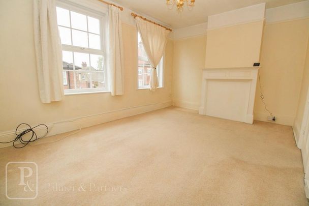 2 bedroom maisonette to rent - Photo 1