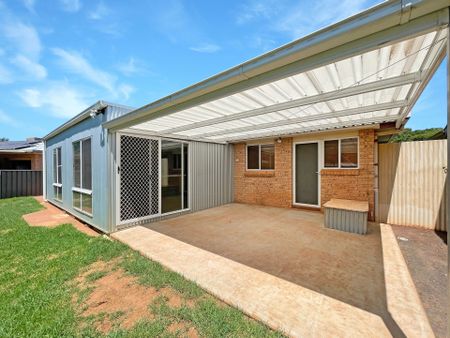 Spacious & Quiet in East Dubbo - Photo 5