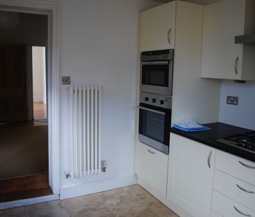 4 Bed Terraced House, Surrey Road, SE15 - Photo 1