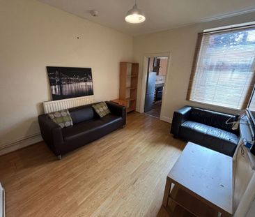 19 Station Street - 2 Bathrooms & September StartLoughborough - Photo 1