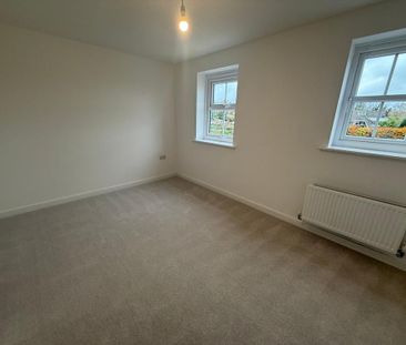3 bedroom terraced house to rent - Photo 4
