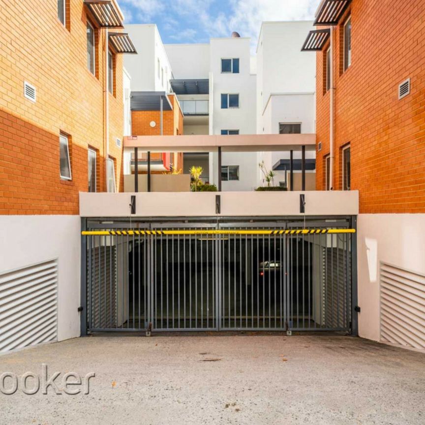 2/32 Fielder Street, EAST PERTH - Photo 1