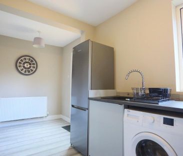 2 bedroom terraced house to rent - Photo 5