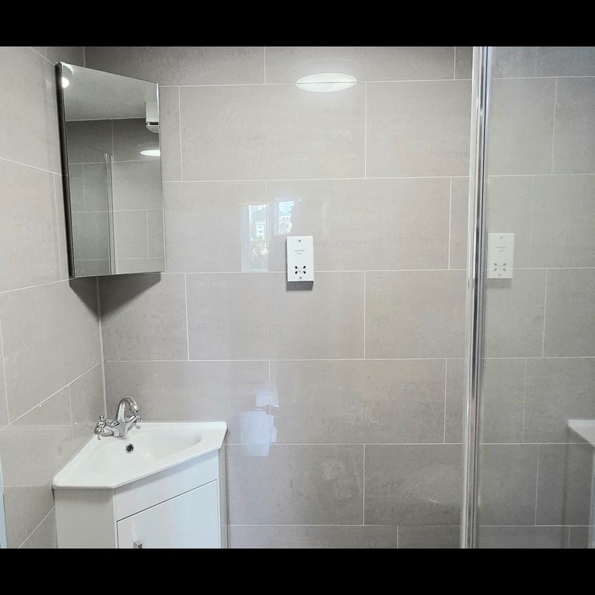 2 Bed Flat, Rotherhithe St, SE16 - Photo 1