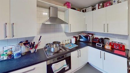 2 bedroom flat to rent - Photo 5
