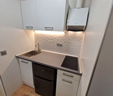 Apartamento de alquiler en Avenida del Príncipe de Asturias, Centro - Photo 2