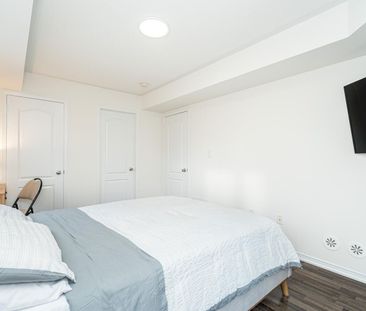 For Lease - 2476 POST Road Unit# 2, Oakville, Ontario - Photo 2