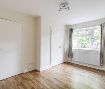4 bedroom detached house to rent - Photo 5