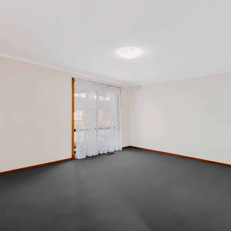 3 Bed, 1 Bath - Photo 1