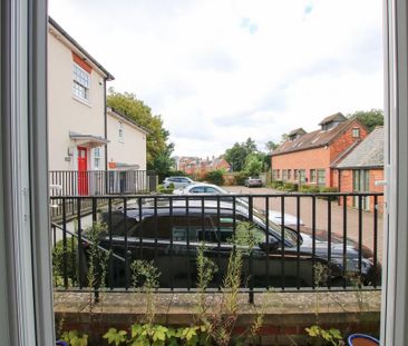 1 bedroom ground floor flat to rent - Photo 4