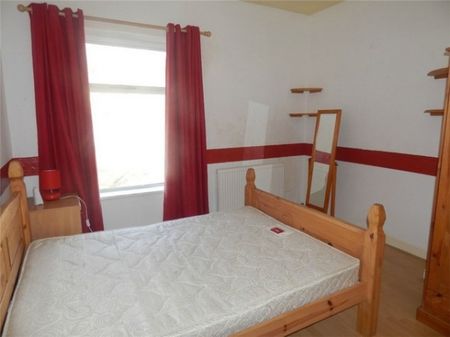 2 Bed - Norwood Road, Birkby, Huddersfield - Photo 5