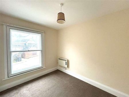 Swan Flats, Ditton Street, Ilminster, Somerset, TA19 - Photo 3