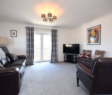 19, Meadowbrook Court, Morley, Leeds, West Yorkshire, LS27 0LG - Photo 5